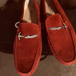 Aldo- Mens 10 1/2  red zurlo 61 ONLY WORN TWICE